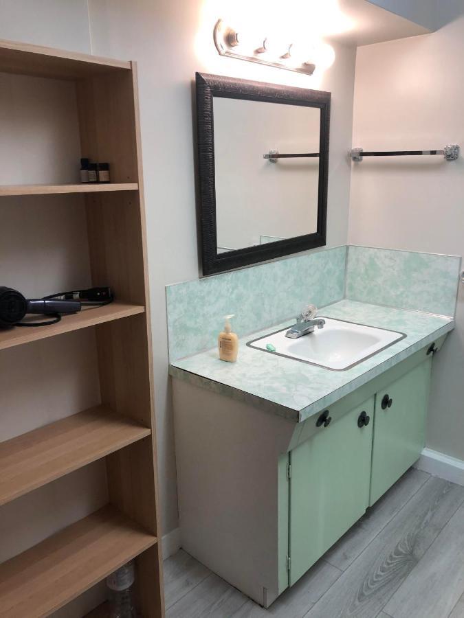Cozy Guest Home Close To Downtown Vancouver Sights & Subway Station Kültér fotó